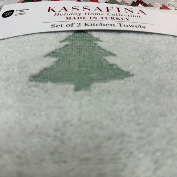 MADE IN TURKEY DECORATIVE HOLIDAY TOWEL SET OF 2 - Picture 9 of 13